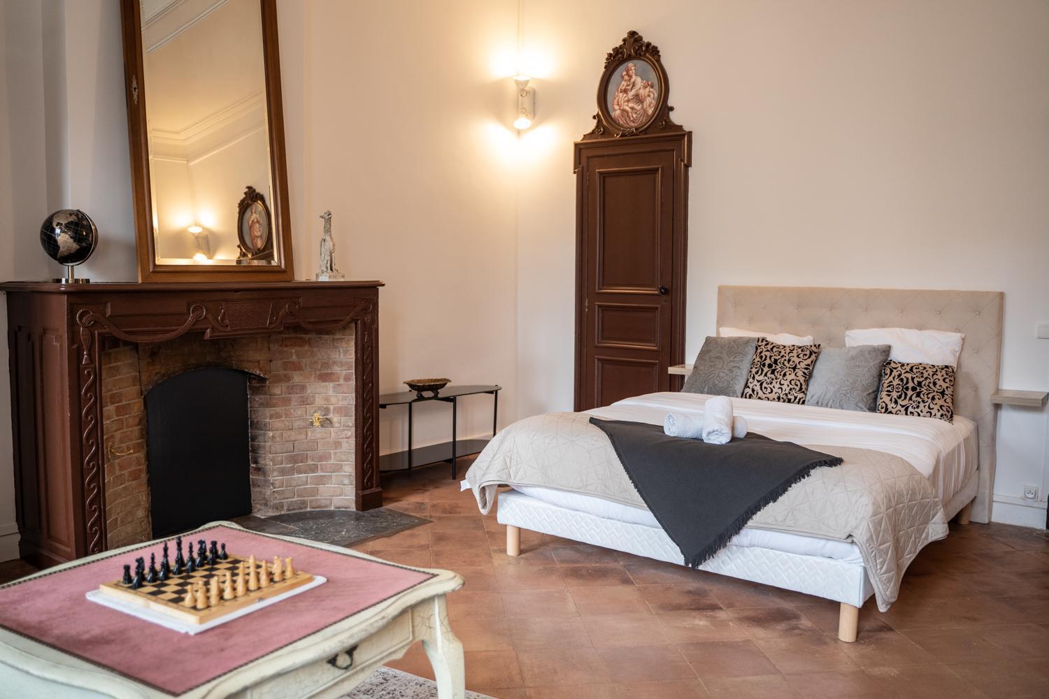 Chic Andreossy-Cosy-Authentique-Wi-Fi-Velo Apartment Castelnaudary Luaran gambar